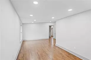 664 Florence Pl NW, Atlanta, GA 30318 - Photo 11