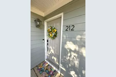 212 Abingdon Way, Sandy Springs, GA 30328 - Photo 1