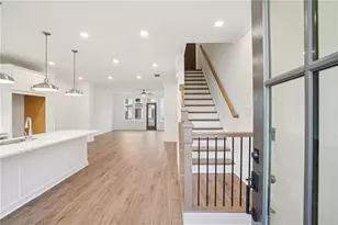 658 Skytop Dr, Cumming, GA 30040 - Photo 5