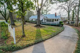 231 Mountain View Rd, Trion, GA 30753 - Photo 3