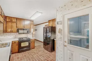 2032 Lake Lucerne Dr SW, Lilburn, GA 30047 - Photo 11