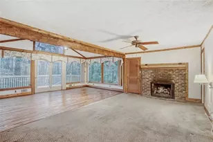 2032 Lake Lucerne Dr SW, Lilburn, GA 30047 - Photo 5