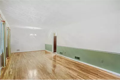 2032 Lake Lucerne Drive SW, Lilburn, GA 30047 - Photo 9