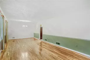 2032 Lake Lucerne Dr SW, Lilburn, GA 30047 - Photo 9