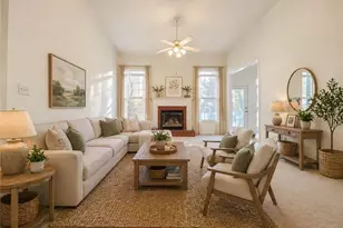 4050 Magnolia Leaf Ln, Suwanee, GA 30024 - Photo 5