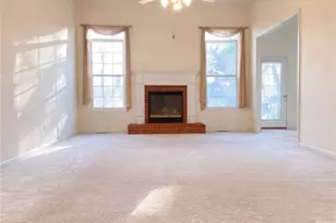 4050 Magnolia Leaf Ln, Suwanee, GA 30024 - Photo 9