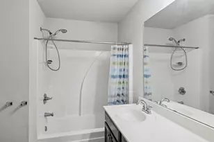 990 Parkside Wood Ct, Lawrenceville, GA 30043 - Photo 29