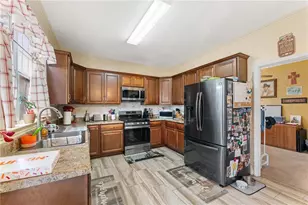 203 Ashland Dr, Woodstock, GA 30189 - Photo 5