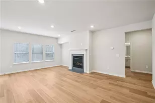 6939 Winchester Pl, Fairburn, GA 30213 - Photo 7