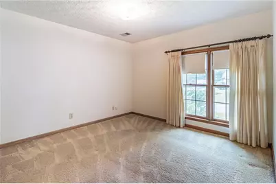 4582 Ridgeland Drive SW, Lilburn, GA 30047 - Photo 17