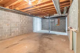 4582 Ridgeland Dr SW, Lilburn, GA 30047 - Photo 23
