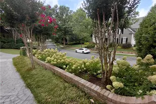 185 Trimble Crest Dr, Atlanta, GA 30342 - Photo 73