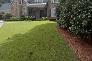 185 Trimble Crest Dr, Atlanta, GA 30342 - Photo 7
