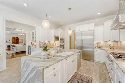 185 Trimble Crest Drive, Atlanta, GA 30342 - Photo 15