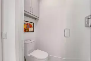 2425 Peachtree Rd NE, Atlanta, GA 30305 - Photo 23