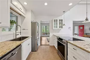 4295 King Valley Dr SE, Smyrna, GA 30082 - Photo 13