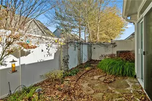 2430 Clock Face Ct, Lawrenceville, GA 30043 - Photo 19