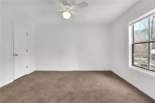 385 Tyson Cir, Roswell, GA 30076 - Photo 17