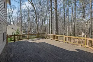 385 Tyson Cir, Roswell, GA 30076 - Photo 25