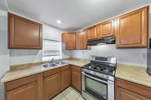 1776 Spring Ave, East Point, GA 30344 - Photo 13