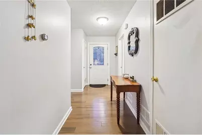 4185 Meadow Court, Marietta, GA 30066 - Photo 3