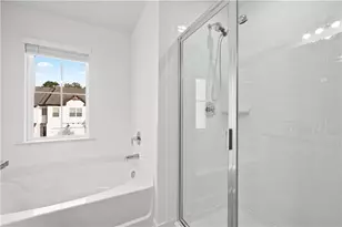 124 Auburn Woods Dr, Auburn, GA 30011 - Photo 25