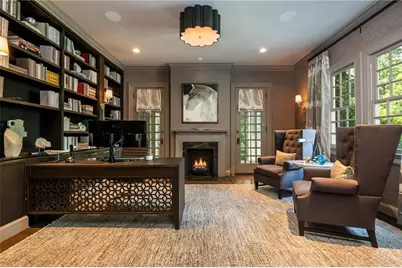 210 Peachtree Circle NE, Atlanta, GA 30309 - Photo 9