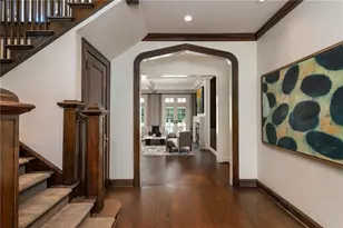 210 Peachtree Cir NE, Atlanta, GA 30309 - Photo 33