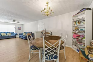 1202 Fairington Village Dr, Lithonia, GA 30038 - Photo 9