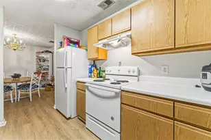 1202 Fairington Village Dr, Lithonia, GA 30038 - Photo 13