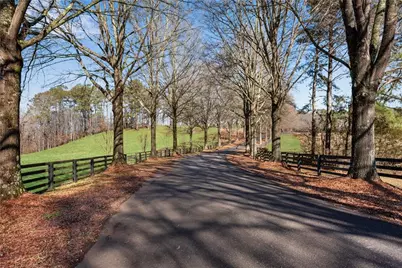 111 Allmond Lane, Alpharetta, GA 30004 - Photo 3