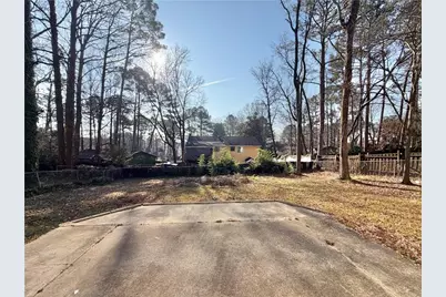 1201 Dickens Road NW, Lilburn, GA 30047 - Photo 19