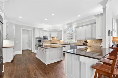 575 Trimble Lake Court, Atlanta, GA 30342 - Photo 17