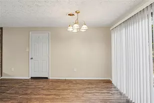 2730 Old S Dr, Jonesboro, GA 30236 - Photo 5