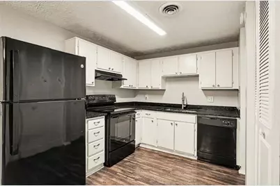 2730 Old South Drive, Jonesboro, GA 30236 - Photo 9