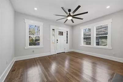 1460 Hartford Avenue SW, Atlanta, GA 30310 - Photo 9