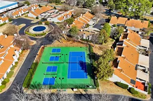 813 Serramonte Dr NE, Marietta, GA 30068 - Photo 13