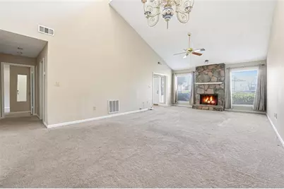 813 Serramonte Drive NE, Marietta, GA 30068 - Photo 3