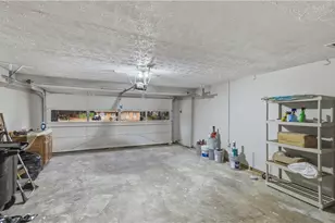 621 Maple Dr, Riverdale, GA 30274 - Photo 11