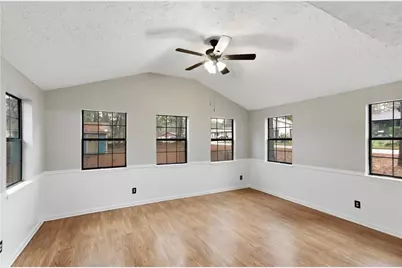 621 Maple Drive, Riverdale, GA 30274 - Photo 9