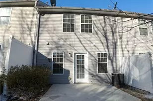 1428 Box Cir, Winder, GA 30680 - Photo 7