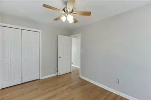 300 Forest St, Buford, GA 30518 - Photo 23