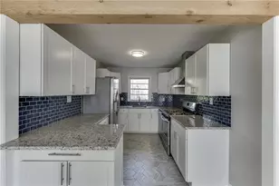 300 Forest St, Buford, GA 30518 - Photo 9