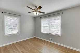 300 Forest St, Buford, GA 30518 - Photo 17