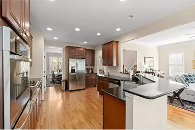 122 Rocky Creek Trail, Woodstock, GA 30188 - Photo 9