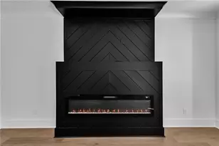 274 White St, Hoschton, GA 30548 - Photo 13