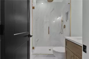 274 White St, Hoschton, GA 30548 - Photo 29