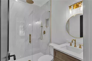 274 White St, Hoschton, GA 30548 - Photo 31