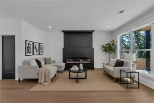 274 White St, Hoschton, GA 30548 - Photo 11