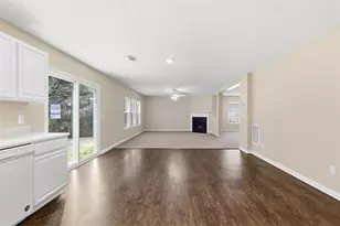 574 Leaflet Ives Dr, Lawrenceville, GA 30045 - Photo 17